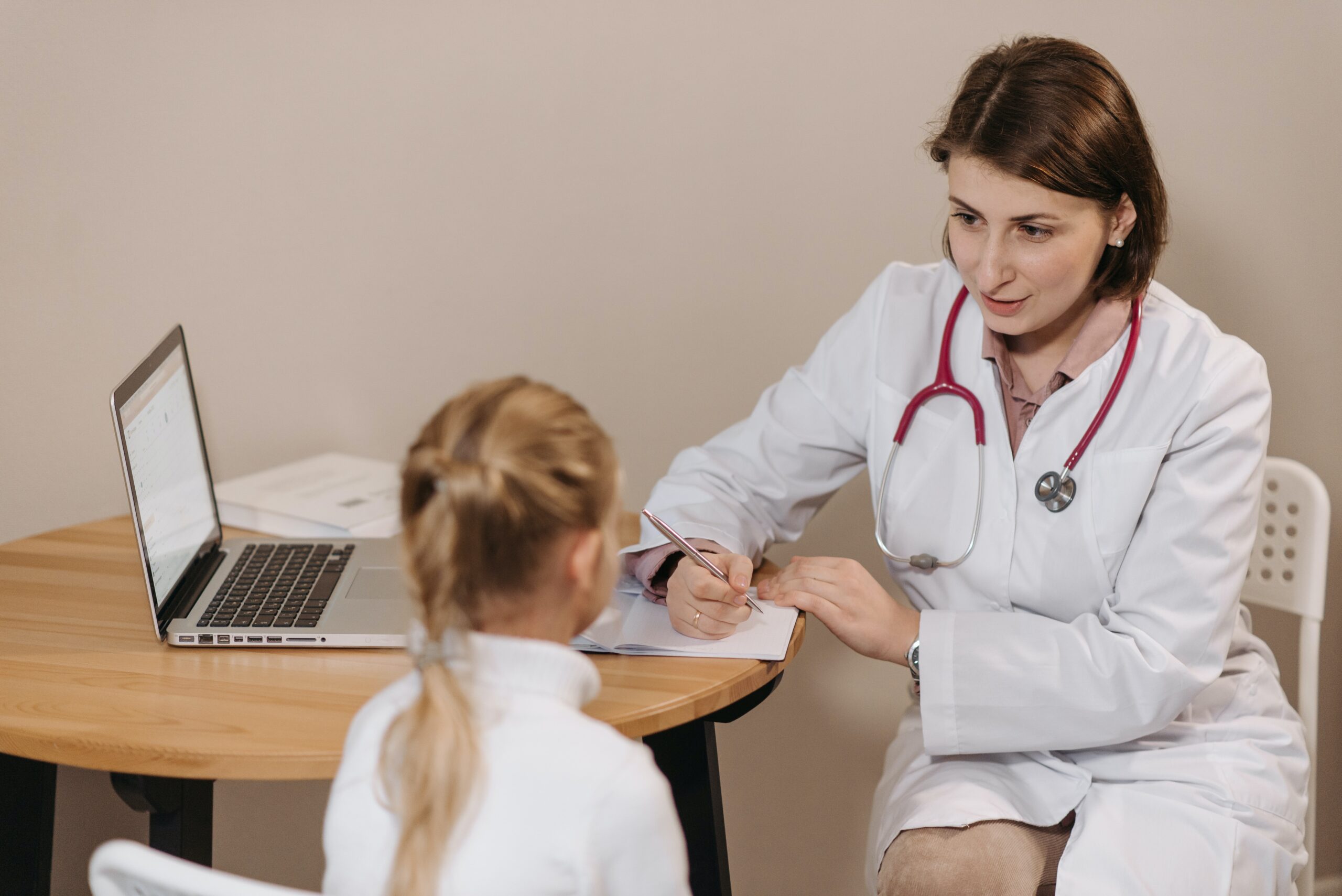 Mejor EMR para laboratorios pequeños: 5 mejores selecciones
